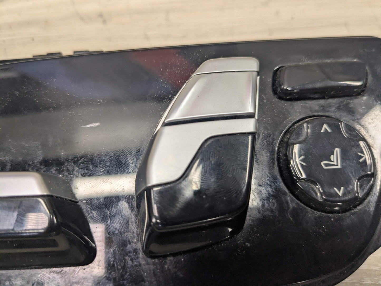 OEM BMW F90 G12 G30 530 540 M550 M5 Front Left Driver Seat Adjust Control Switch