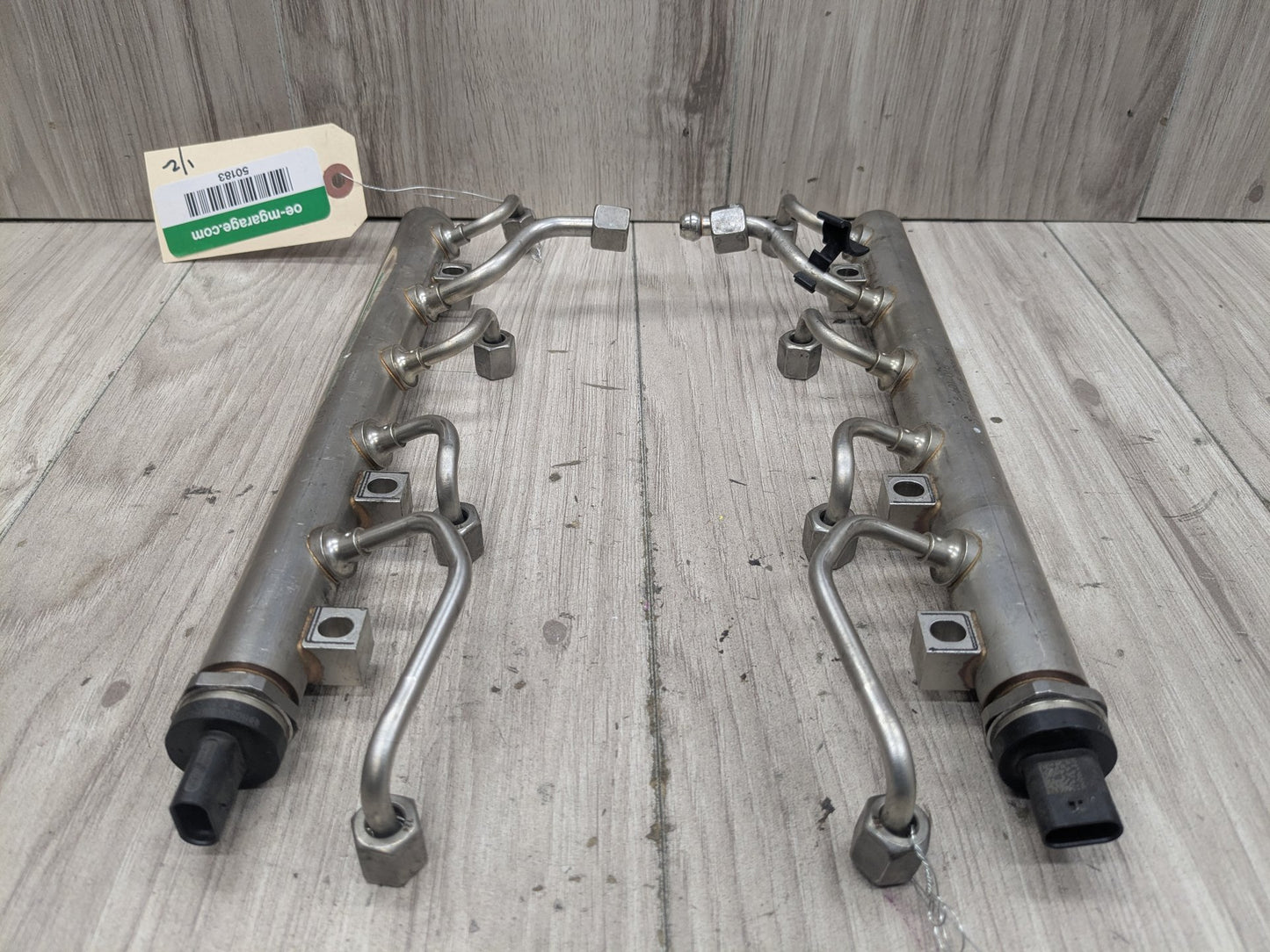 PRE-LCI OEM BMW G12 750 G30 M550 Engine N63R Right Fuel Injector Rail Lines 5-8