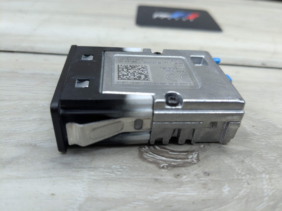 OEM BMW G01 G02 G11 G12 G20 G30 F97 USB Type C Charger Port Socket Connector