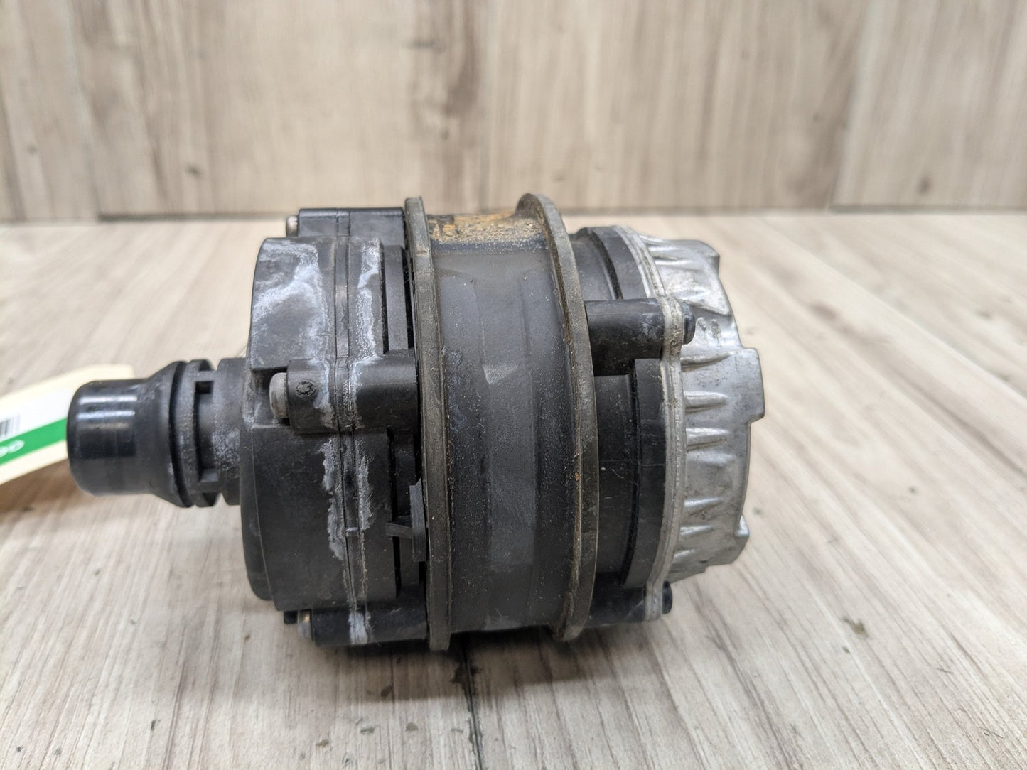 2015-2021 Mercedes-Benz C43 W205 Auxilary Water Coolant Pump A0392024050 OEM