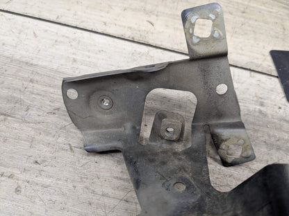 16-19 OEM BMW G11 G12 740 750 Front Left Driver Side Fender Holder Bracket SET