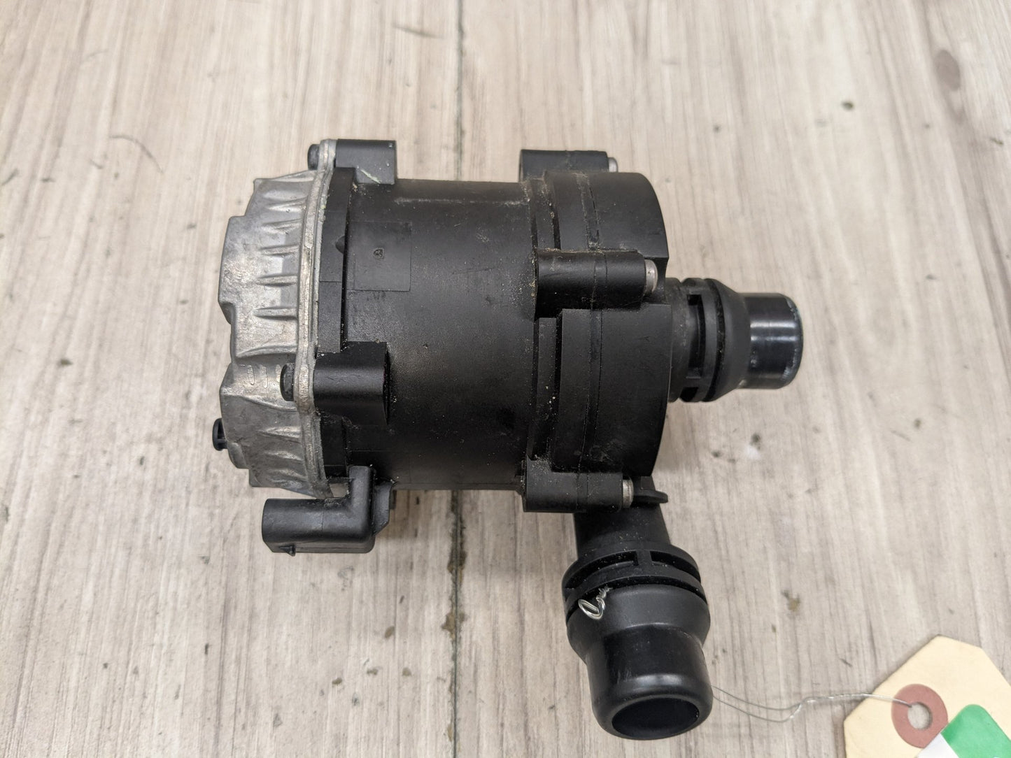 16-24 OEM BMW F90 G11 G12 G30 M5 Engine Electric Auxiliary Water Coolant Pump