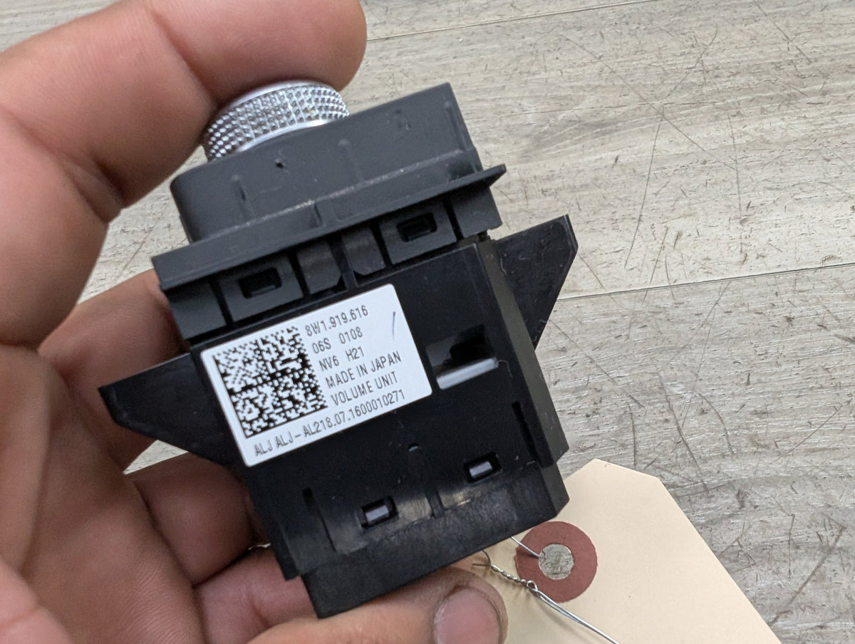 OEM AUDI A4 A5 RS5 S4 S5 S7 Media Power Volume Switch Knob Sound Control Switch