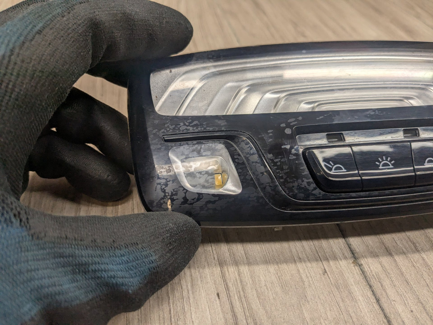 OEM BMW F90 F97 G01 G02 G11 G12 X3 M5 Rear Center Dome Reading LED Light Panel