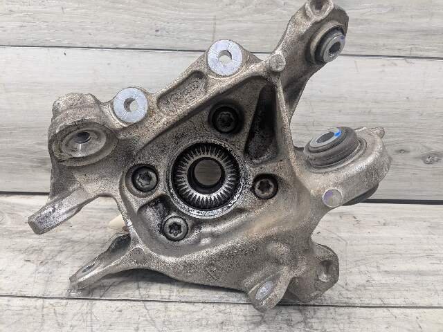 19-25 OEM BMW G20 330 M340 REAR Left Driver Knuckle Wheel Hub Spindle Bearing
