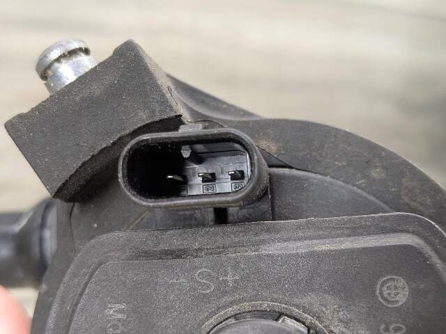 OEM BMW F90 F93 G11 G12 G16 G30 M5 Engine Electric Auxiliary Water Coolant Pump