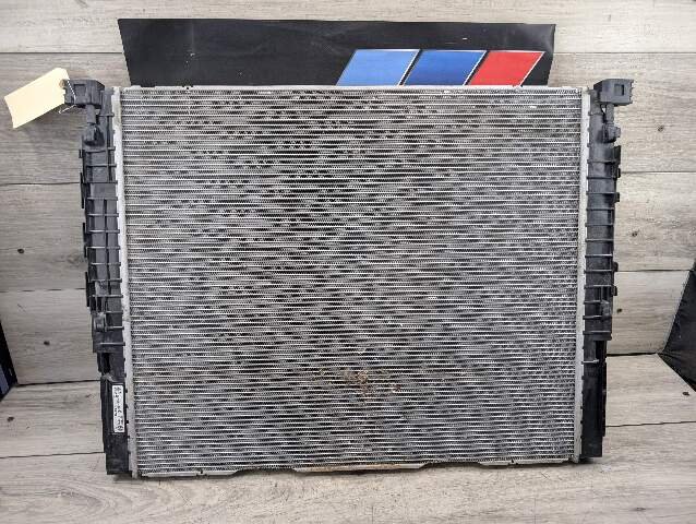 *16-19 OEM BMW G11 G12 G30 750 M550iX Coolant Radiator N63R