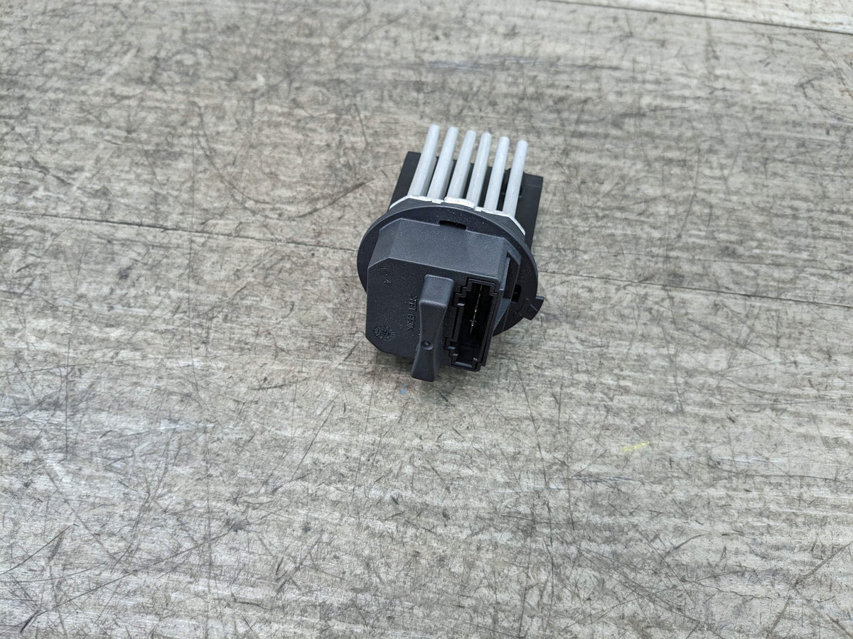 07-18 OEM BMW F15 X5 F85 X5M AC Air Conditioner Heater Blower Fan Motor Resistor