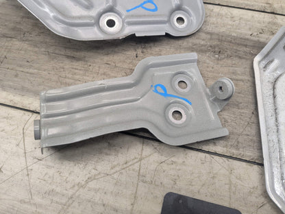 18-24 OEM BMW G01 G02 F97 X3 X4 Right Passenger Fender Wing Holder Bracket SET