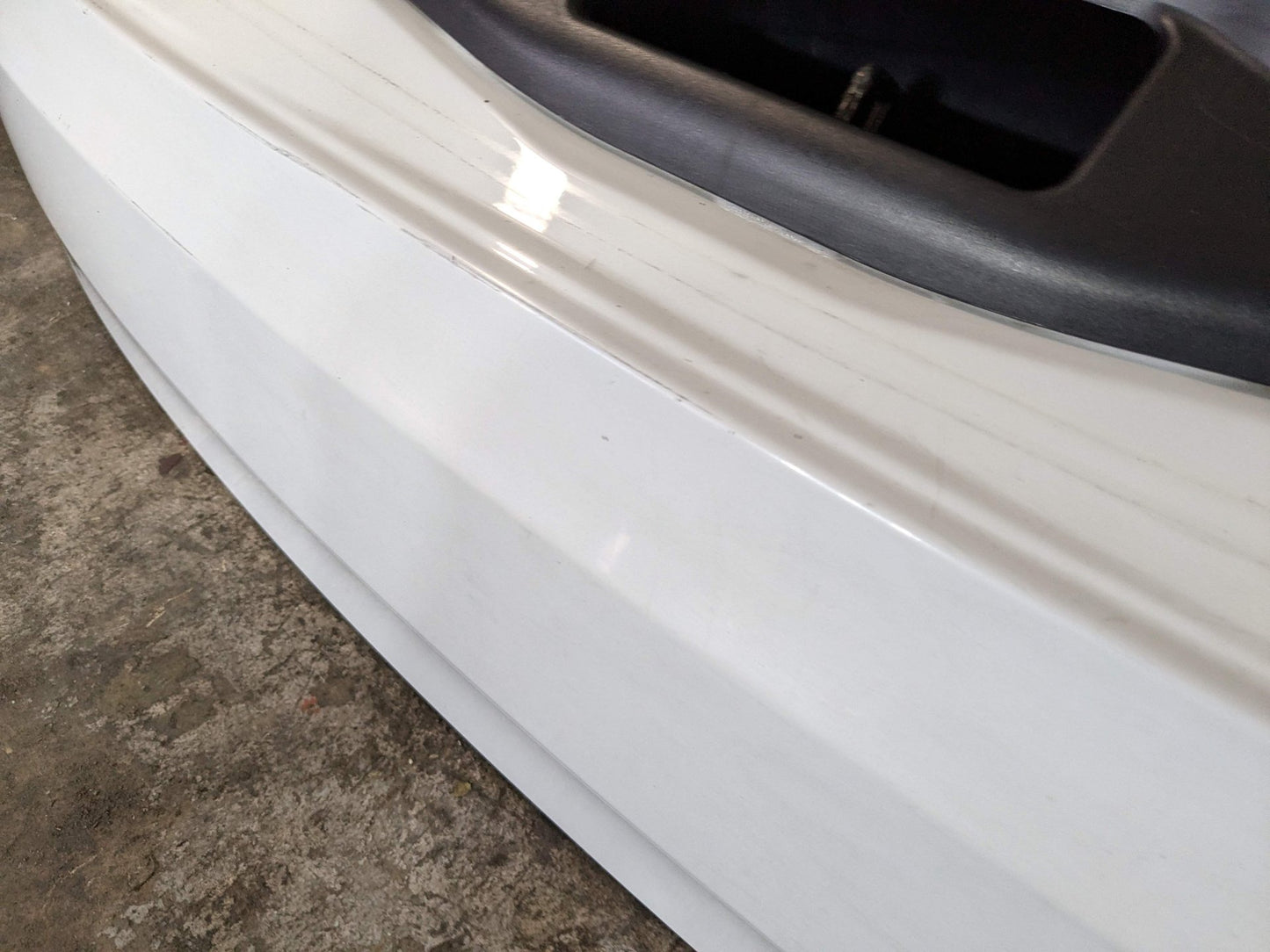2012 BMW X5 E70 Rear Lower Liftgate Tailgate