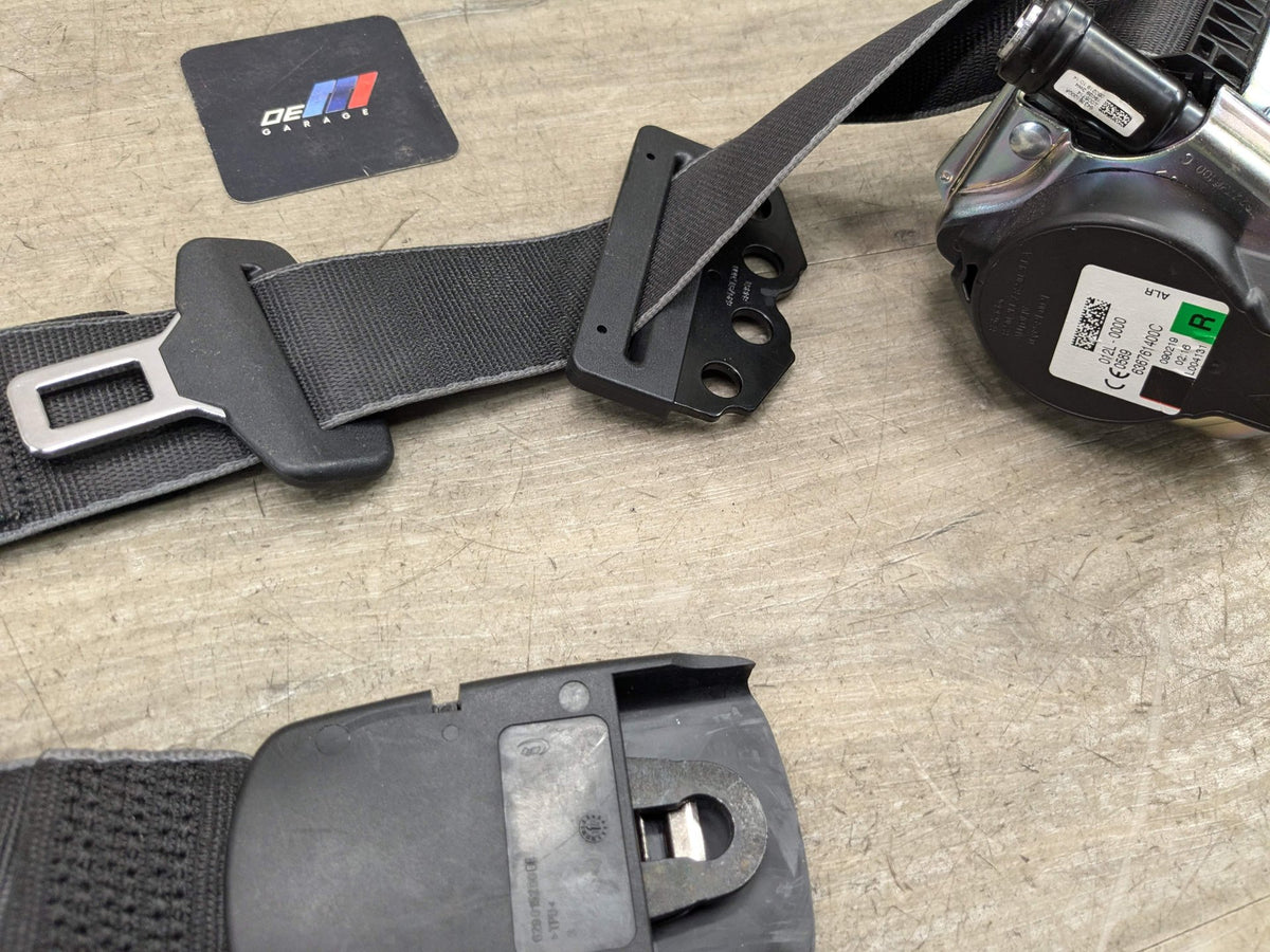 19-24 OEM BMW G29 Z4 Front Right Passenger Upper Seatbelt Seat Belt Retractor