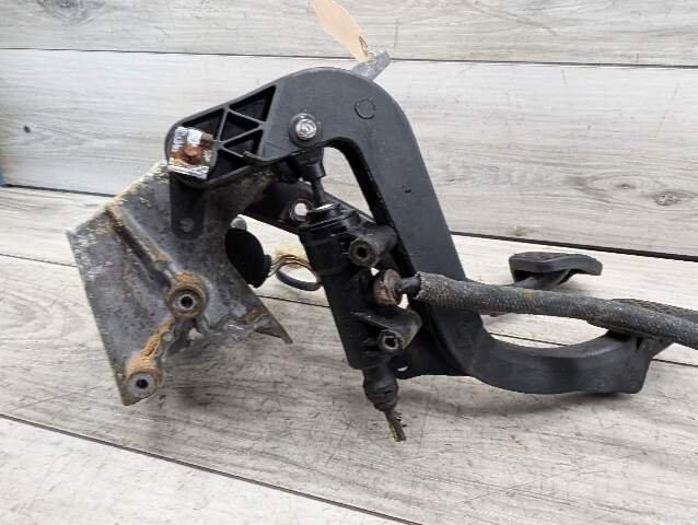 1996 - 2003 BMW Z3 E36 MANUAL Gas Pedal Clutch Brake Assembly 1158659 M54B25O0