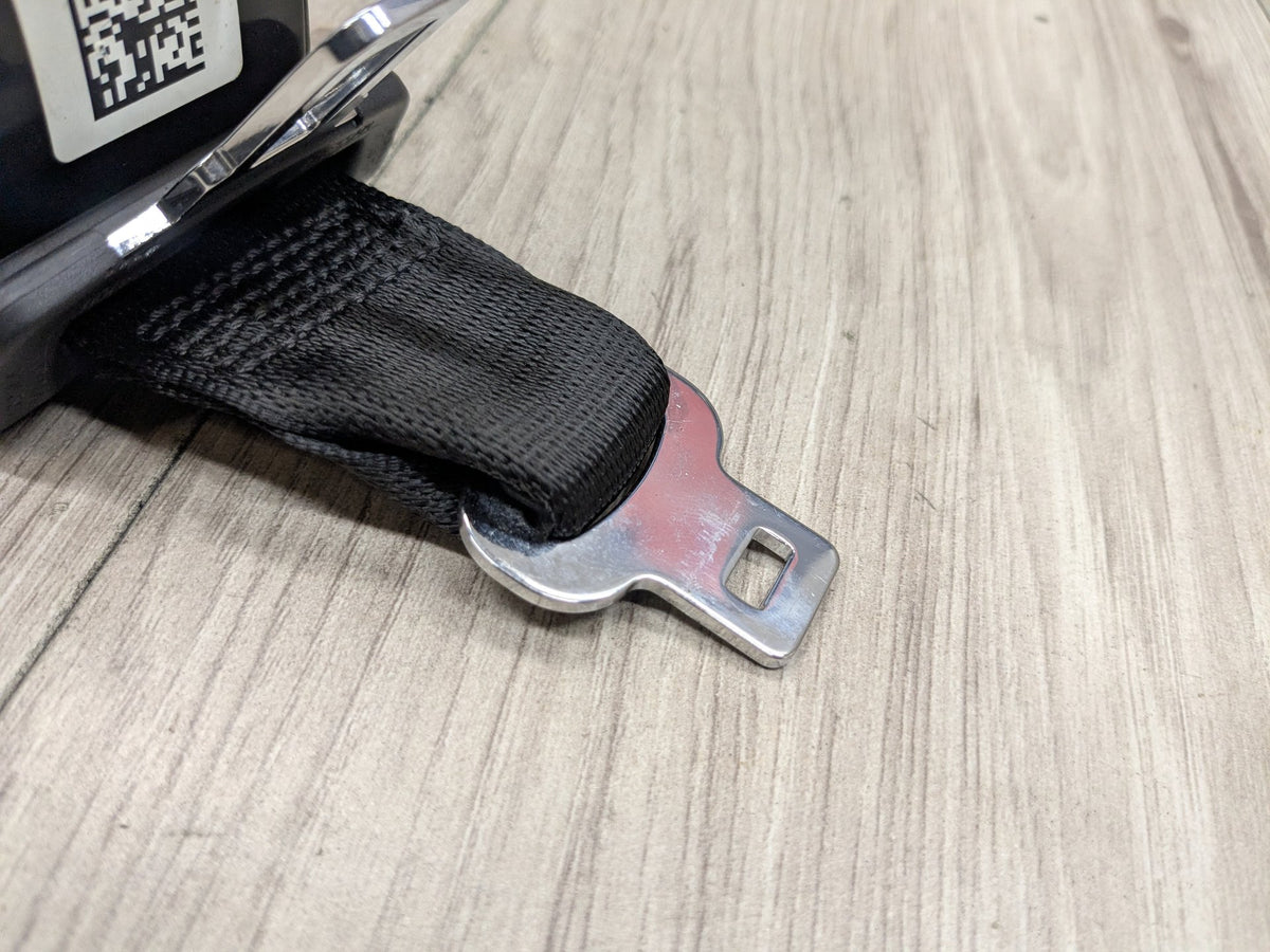 17-19 OEM BMW F90 M5 G30 Rear Center Middle Upper Seatbelt Seat Belt Retractor