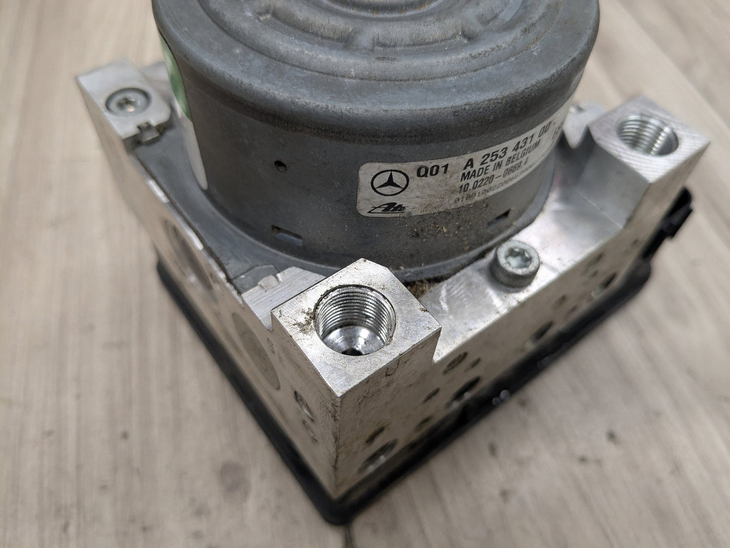 2015-2021 Mercedes-Benz C43 W205 ABS Pump Module A2534310000 OEM