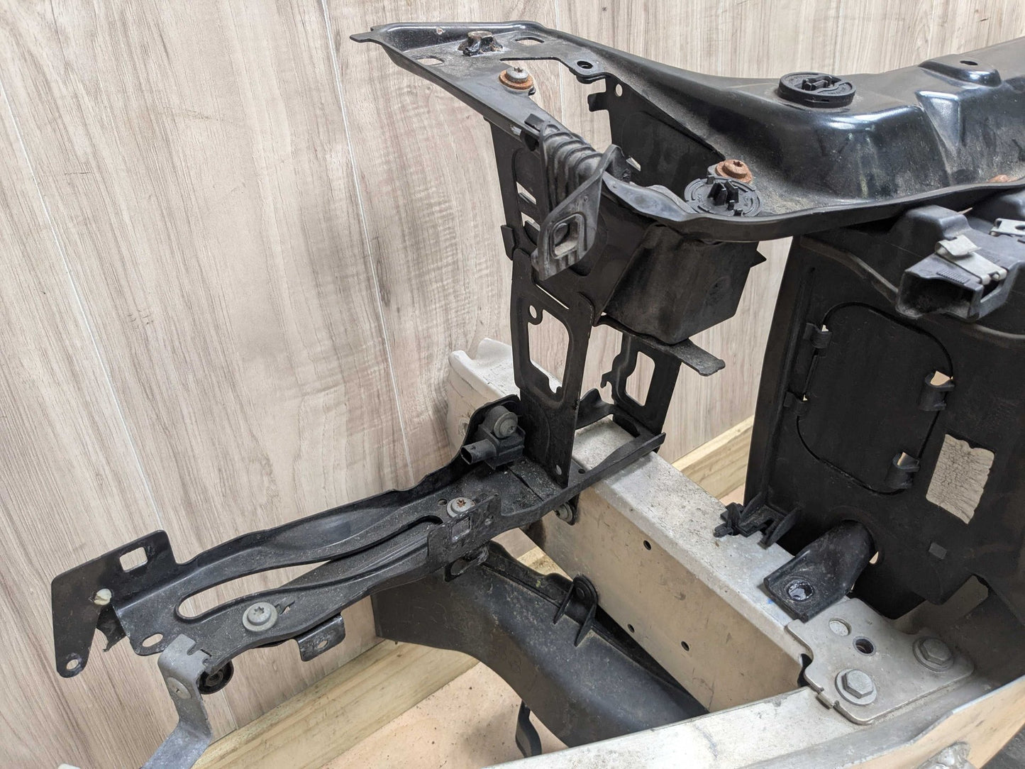 2014 BMW 435i F32 Front Clip Frame Radiator Support Assembly 7255393