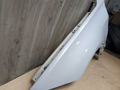 14-18 OEM BMW F15 X5 Front Left Driver Side Fender Panel White MINERALWEISS METALLIC (A96)