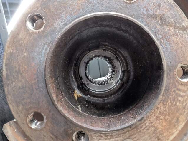 1996 - 2003 BMW Z3 E36 Rear Right Passenger Spindle Knuckle w/ Bearing 1094762 M54B25O0