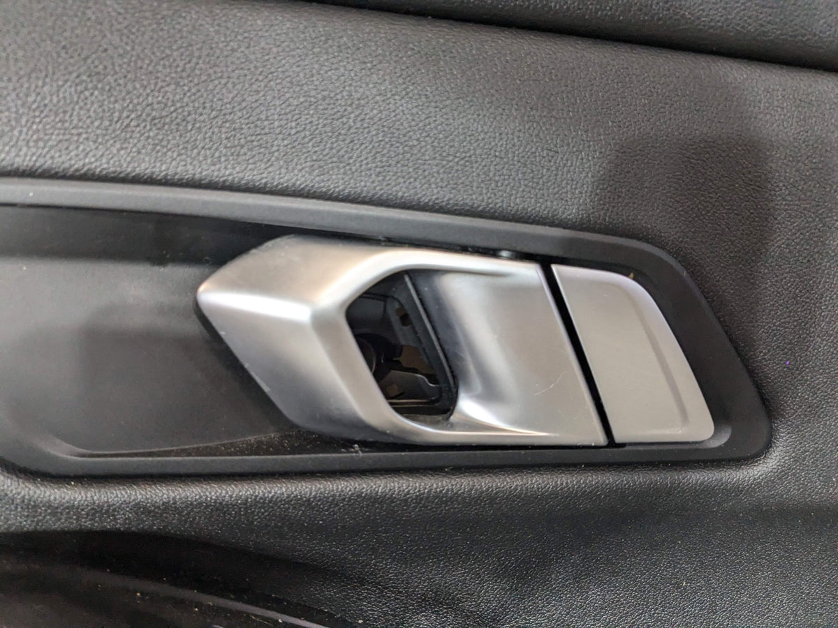 2021 BMW 330i G20 Rear Right Passenger Interior Door Panel Card OEM BMW G20 330 M340 REAR Right Passenger Interior Door Panel Card Cover Black OEM