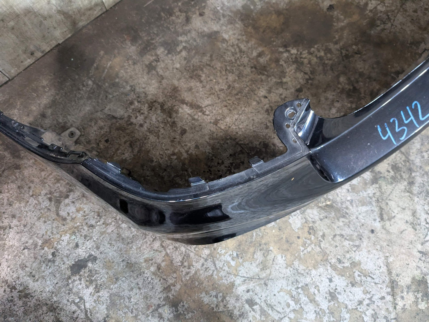 2019 BMW M550i G30 Rear Bumper Cover 8073725