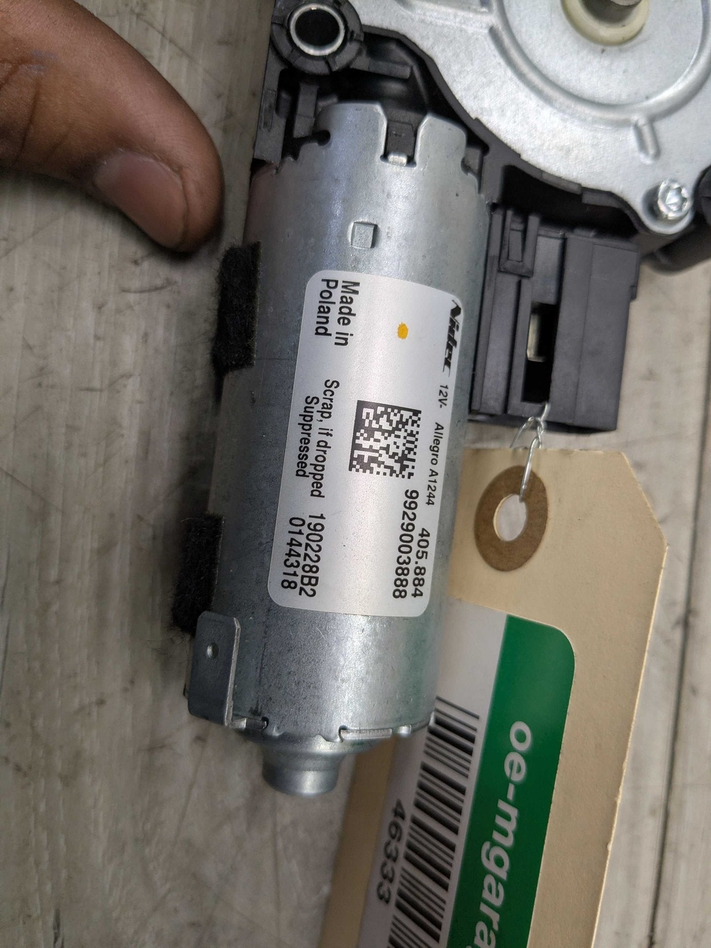 2020 BMW M340i G20 Sunroof Sun Roof Glass Motor 7424804 OEM BMW G20 G22 G26 G42 G80 G82 G87 M2 M3 M4 Sunroof Moonroof Motor Drive Unit