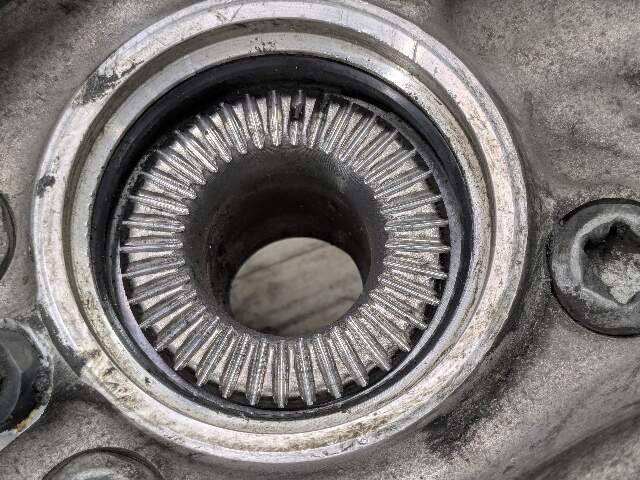 OEM BMW G30 530 540 M550 AWD Front Right Passenger Hub Spindle Knuckle Bearing