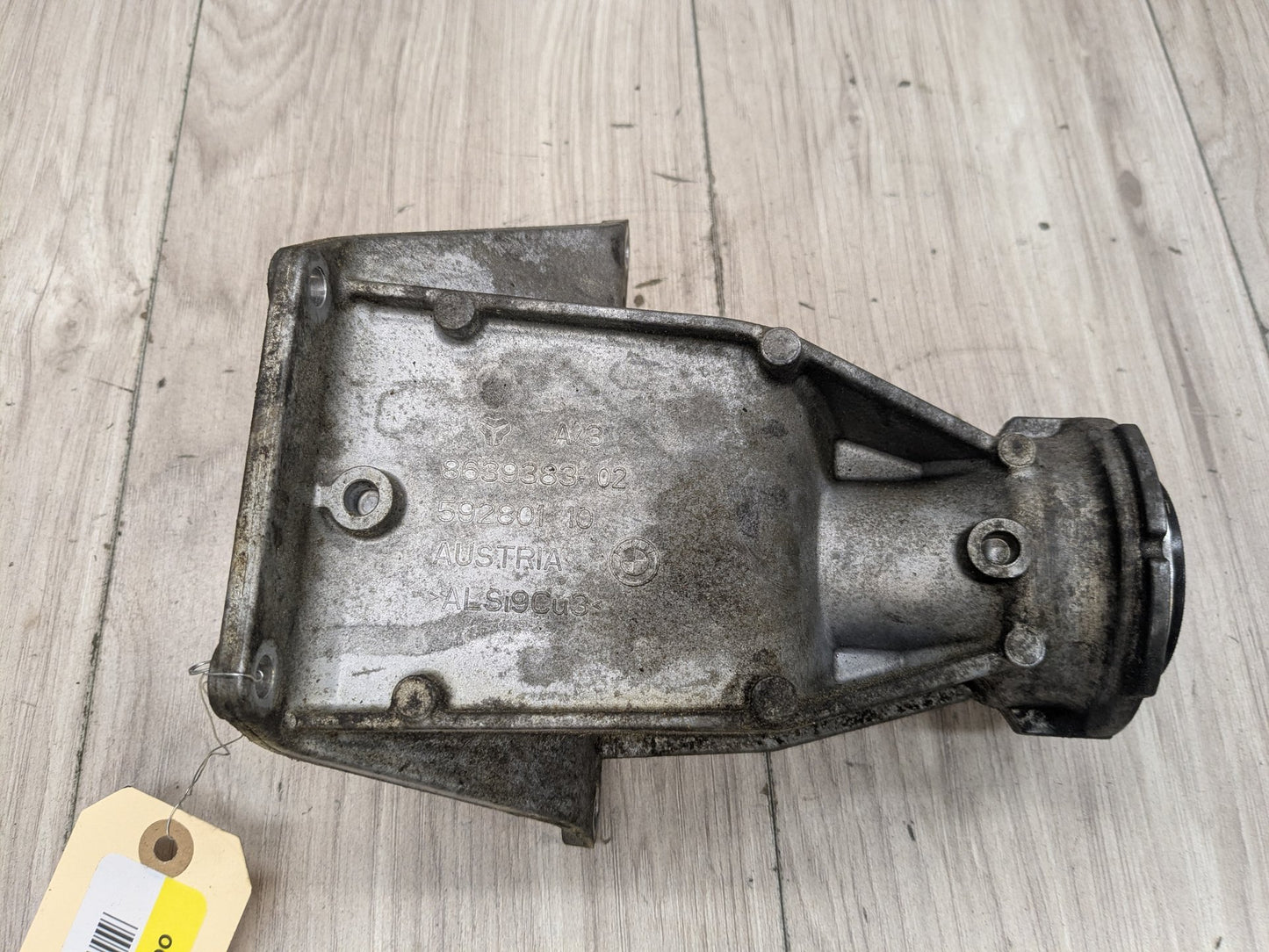 OEM BMW G01 G05 G12 G20 G26 G42 G80 Front Differential Axle Support Bracket