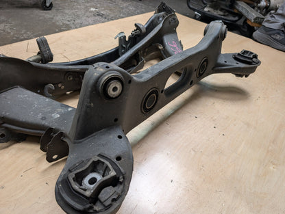 10-16 Mercedes A207 C207 W204 W207 W212 Rear Subframe Support Cradle Crossmember