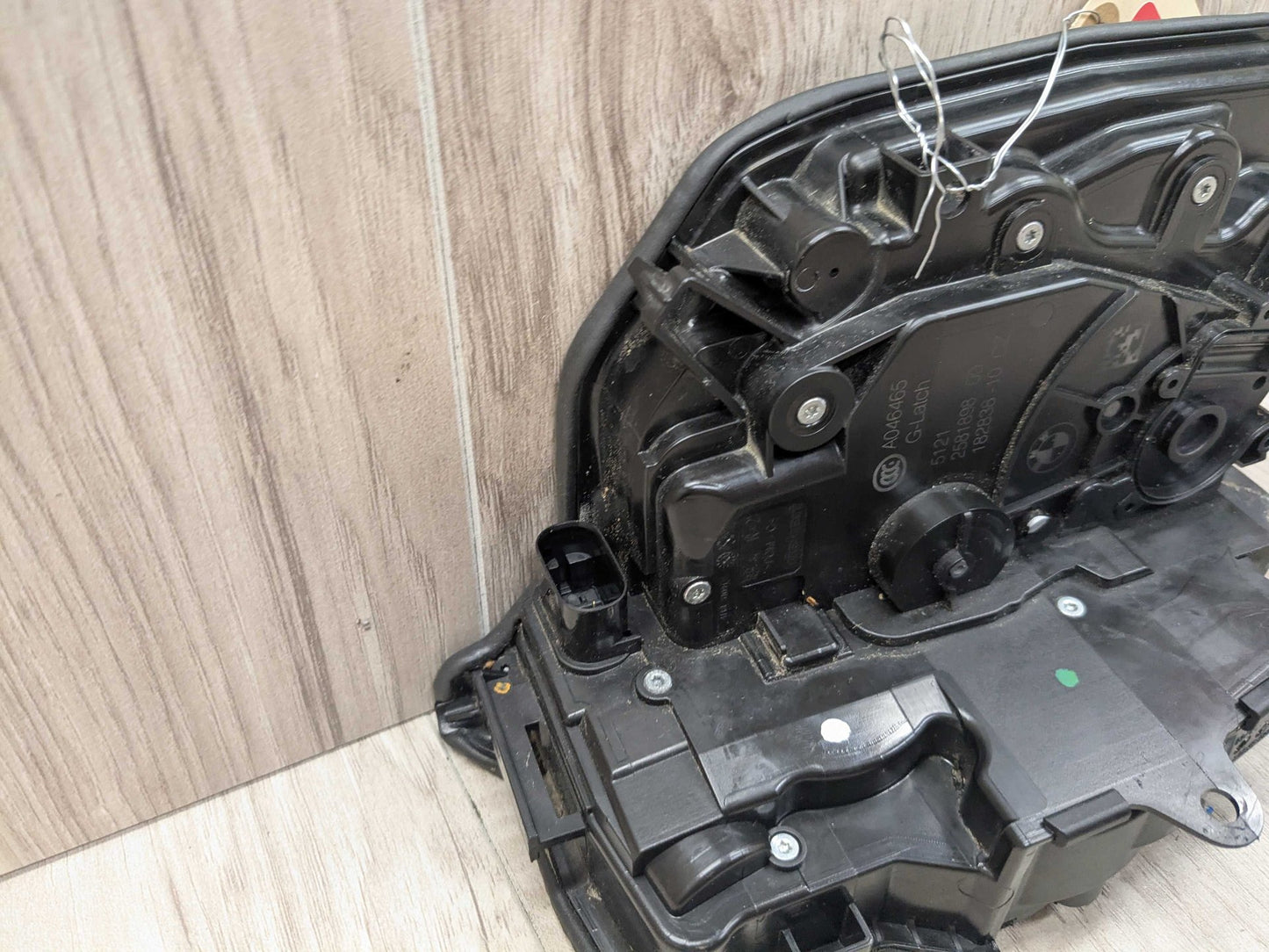 2016 BMW 750i G12 Front Right Passenger Door Latch Lock Actuator w/ Soft Close 2561898 16-22 OEM BMW G11 G12 FRONT RIGHT PASSENGER Door Lock Latch Actuator SOFT CLOSE