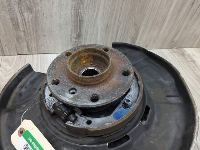 2016 BMW 340i F30 Front Right Passenger Spindle Knuckle w/ Bearing 6853820
