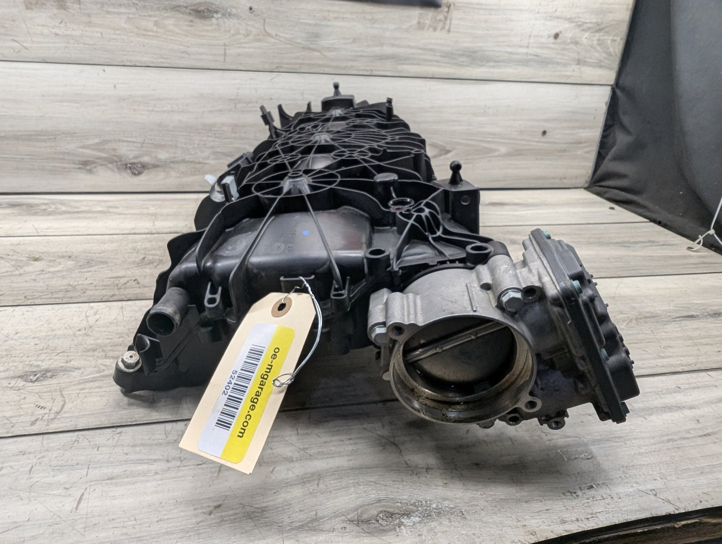 OEM BMW G01 G05 G12 G20 G42 G30 M340 M440 X3 Engine B58 Intake Manifold 8647977