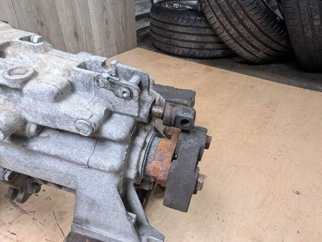 1996 - 2003 BMW Z3 E36 Manual Transmission Assembly 0 M54B25O0