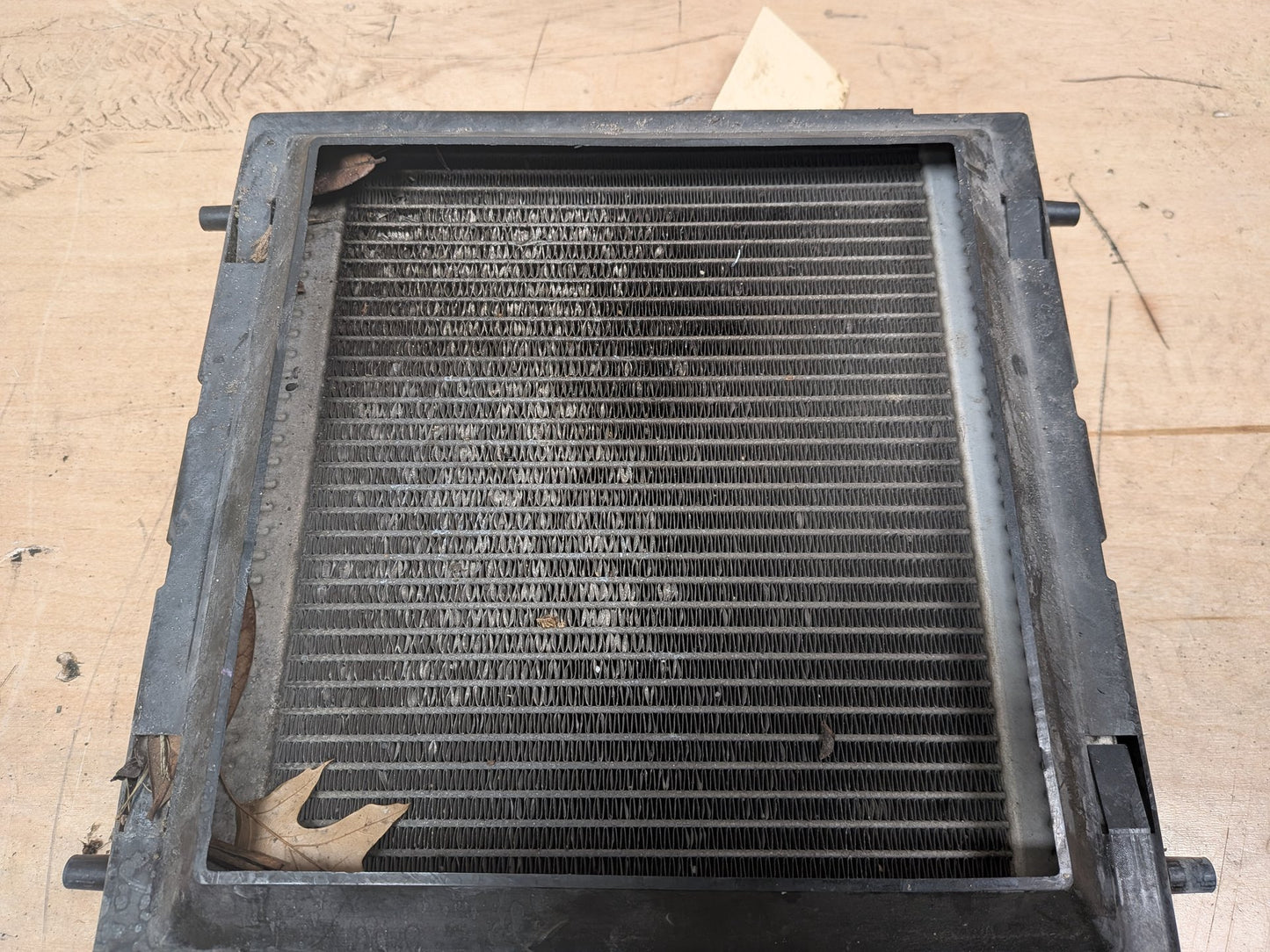 2016-2022 BMW 750i G12 Left or Right Secondary Auxiliary radiator 8619383 OEM BMW F90 F93 G12 G16 G30 M5 M8 Secondary Auxiliary Coolant Remote Radiator