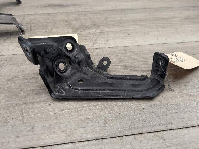 18-24 OEM BMW G01 G02 F97 X3 X4 Right Passenger Fender Wing Holder Bracket SET