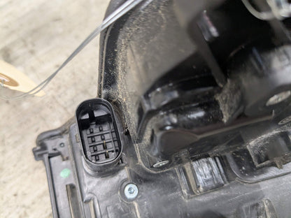 2016 BMW 740i G12 Front Right Passenger Door Latch Lock Actuator w/ Soft Close 2581894 16-22 OEM BMW G11 G12 Front Right Passenger Door Lock Latch Actuator SOFT CLOSE