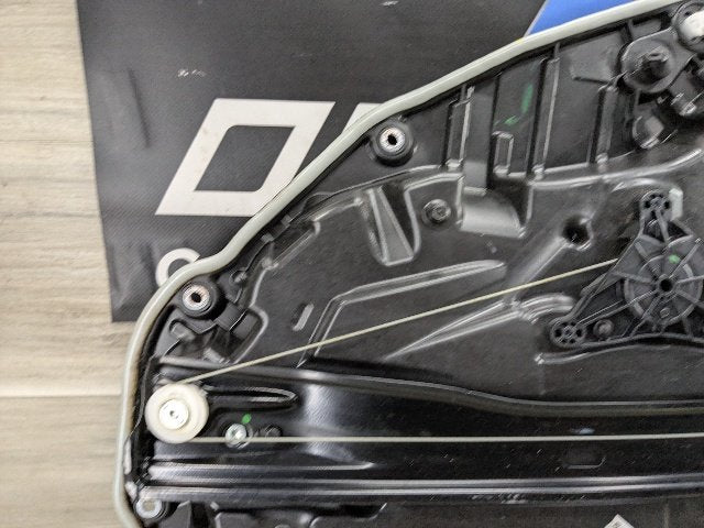 19-25 OEM BMW G05 X5 REAR RIGHT Passenger Door Window Regulator Motor
