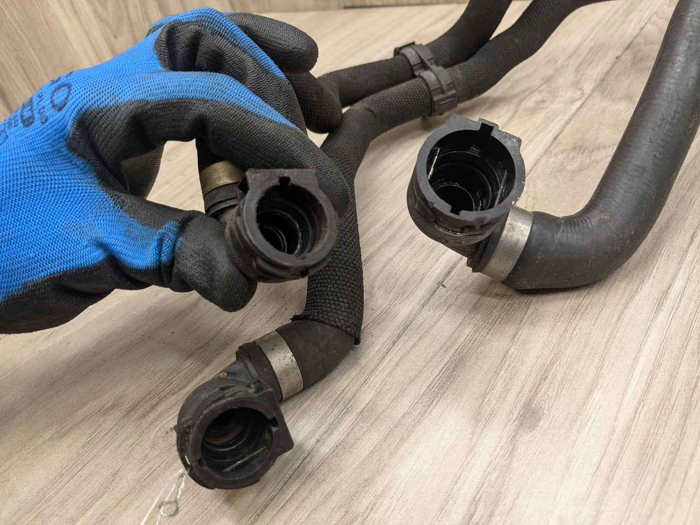 OEM BMW G11 G12 G30 M550 750 Engine N63R Water Pump Coolant Hose Tube Pipe