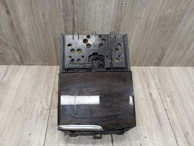 OEM BMW F90 G30 G32 530 540 M550 M5 Center Console Storage and Cupholder W/ USB