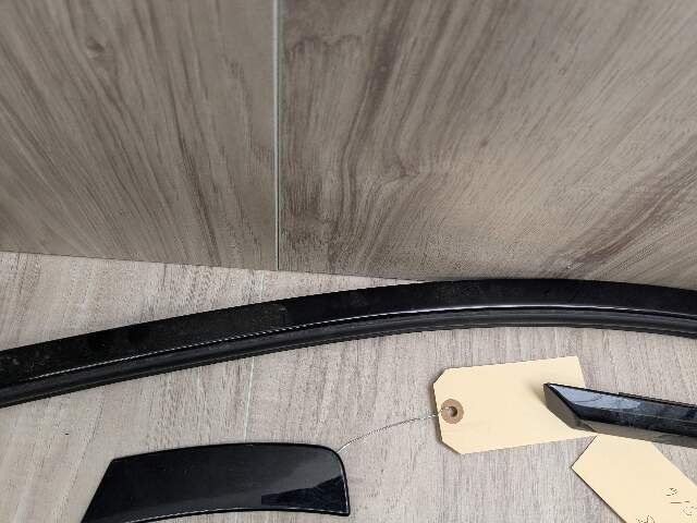 22-25 OEM BMW G42 G87 Right Passenger Side Door Belt Molding Trim SHADOW GLOSS
