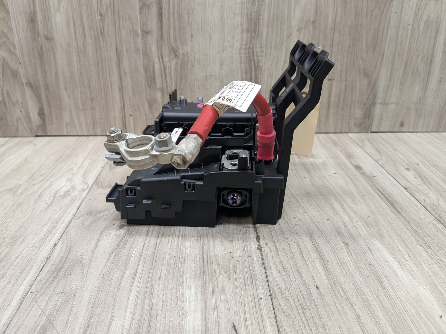 16-22 OEM BMW G12 G30 Rear Positive Battery Power Distribution Junction Fuse Box