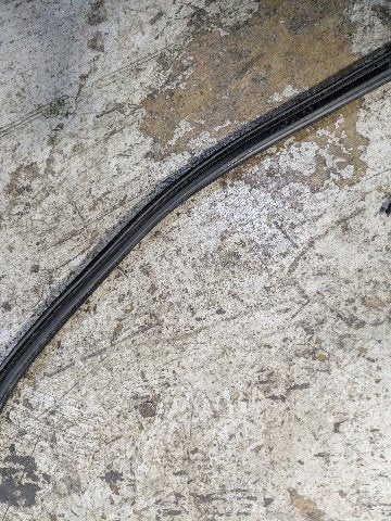OEM BMW G23 G83 430 M440 Convertible Front Windshield Seal Sealing Weather Strip