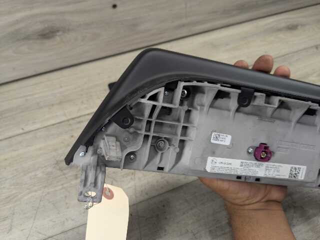 2022 BMW 330i G20 Monitor Display Screen 5A3E575 OEM BMW G20 G22 G23 G26 G42 PRE-LCI Navigation Monitor Display Screen 8.8"