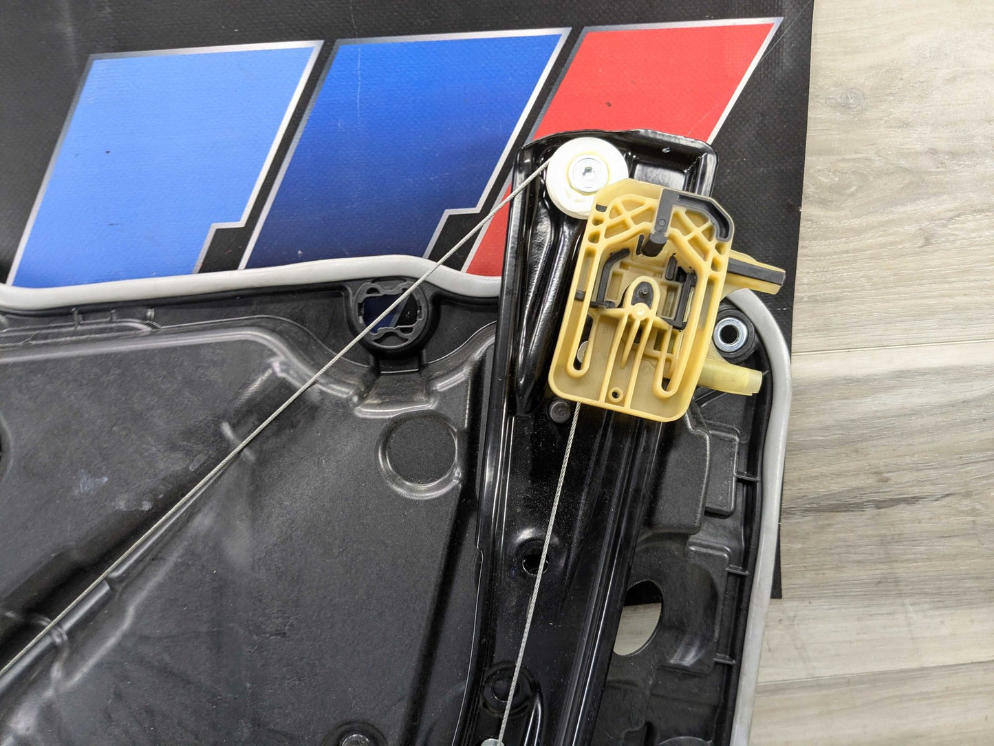 2019 BMW 330i G20 Front Left Driver Door Window Glass Regulator Motor 7432231 OEM BMW G20 G80 330 M340 M3 FRONT Left Driver Door Window Regulator Motor