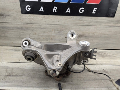 2019 BMW M550i G30 Rear Right Passenger Spindle Knuckle w/ Bearing 6866336 17-23 OEM BMW G30 530 540 M5550 REAR Right Passenger Hub Knuckle Bearing Carrier