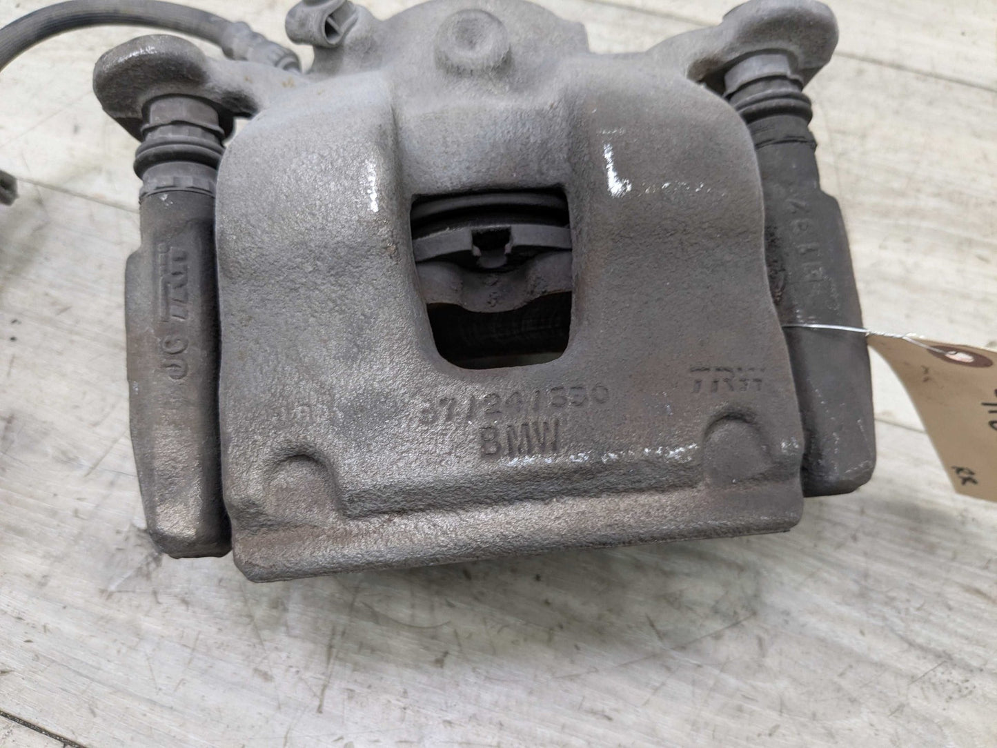 OEM BMW F39 F44 F48 X1 X2 28 228 B46 FRONT Right Passenger Side Brake Caliper