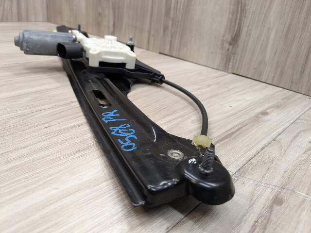 11-18 OEM BMW F25 X3 Front Right Passenger Door Window Regulator Motor