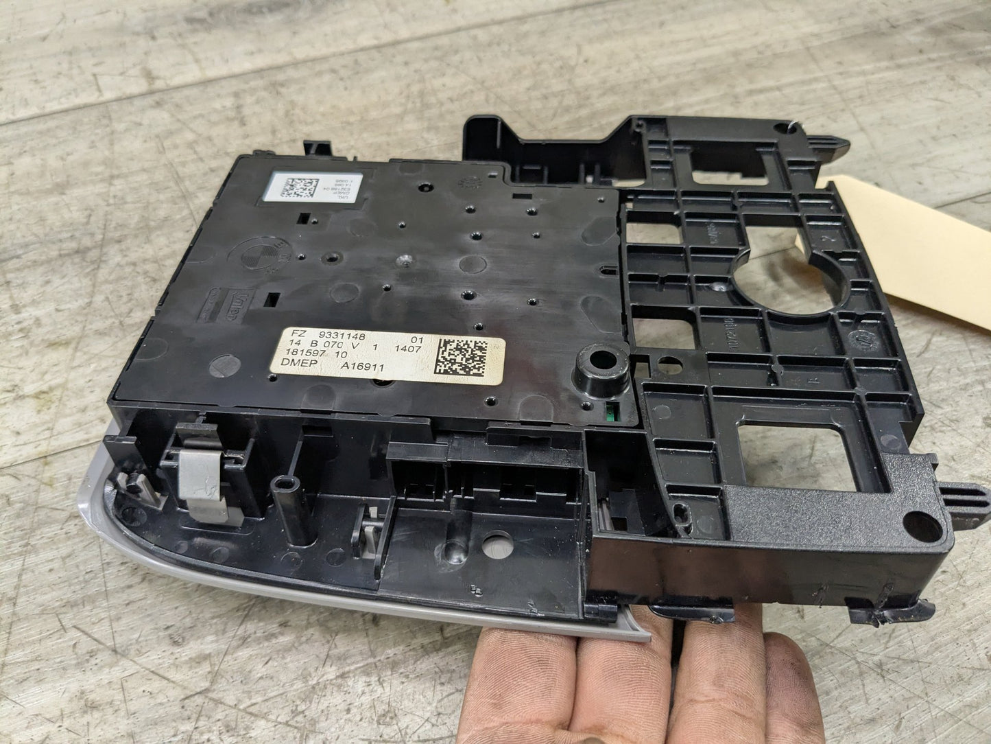 14-19 OEM BMW F15 F16 X5 X6 Headliner Roof Console Dome Light SOS Switch
