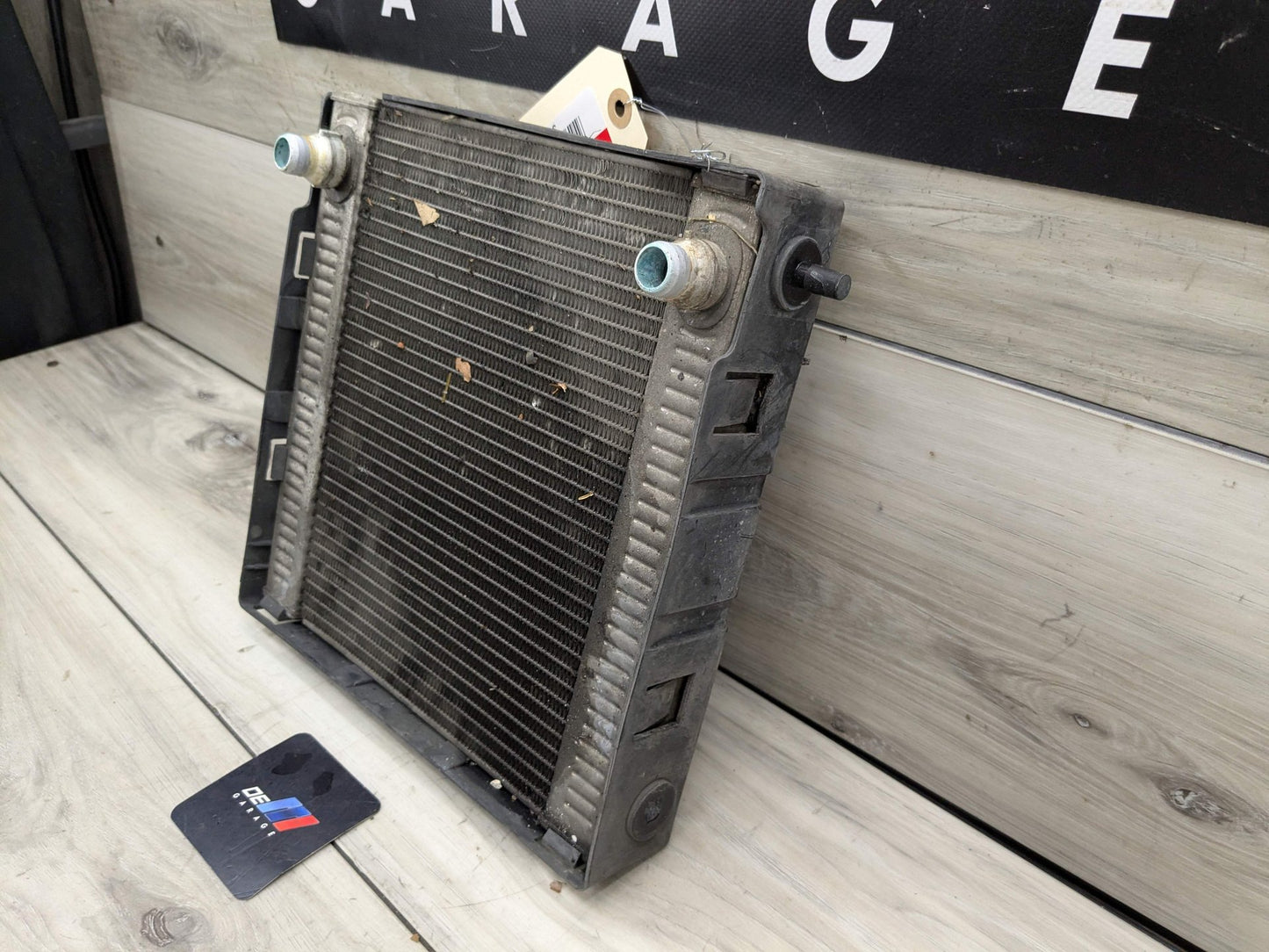 2016 BMW 750i G12 Left or Right Secondary Auxiliary radiator 8619383 16-21 OEM BMW F90 G12 G14 G30 M5 Secondary Auxiliary Coolant Remote Radiator