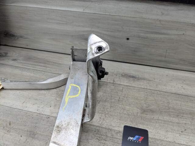 OEM BMW F01 F02 740 750 Front Right Passenger Bumper Reinforcement Mount Bracket