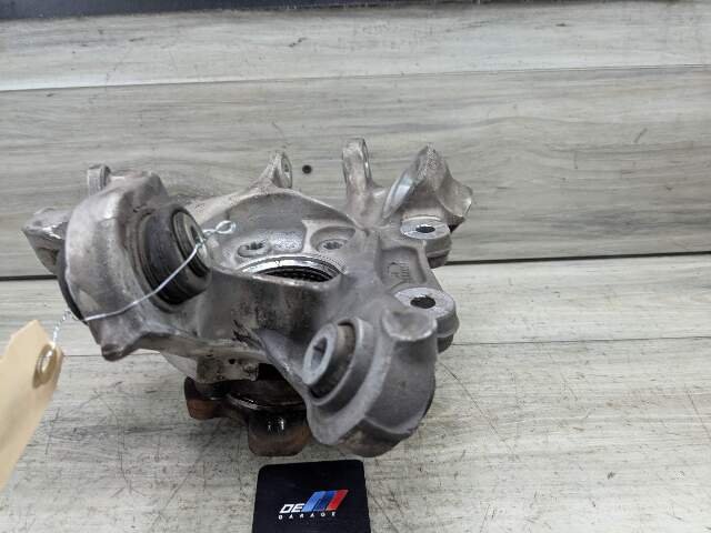 2020 BMW 330i G20 Rear Left Driver Spindle Knuckle w/ Bearing 6879533 19-25 OEM BMW G20 330 M340 REAR Left Driver Knuckle Wheel Hub Spindle Bearing