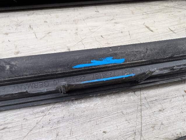 12-20 OEM BMW F30 F31 F80 M3 Front Left Right Windshield Side Drip Molding PAIR